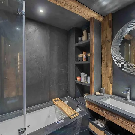 A 1300 Pour 8 Pers, Au Pied Des Pistes Avec Sauna - Fr-1-568-54 *